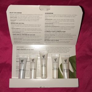 NWT- Younique Skincare Starter